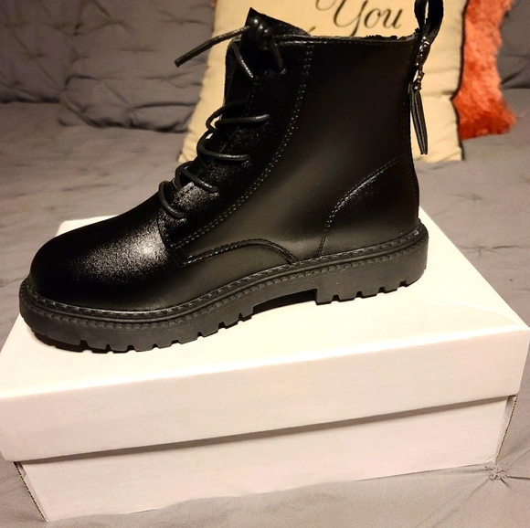 Boots - Picture 2 of 2